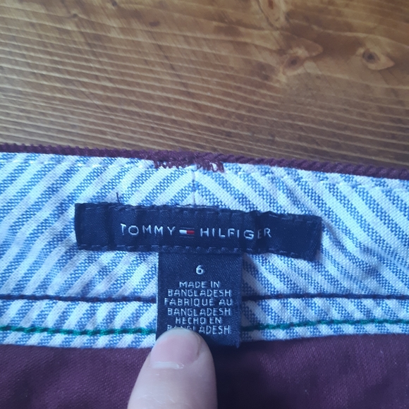 Tommy Hilfiger corduroy skirt - Picture 2 of 3